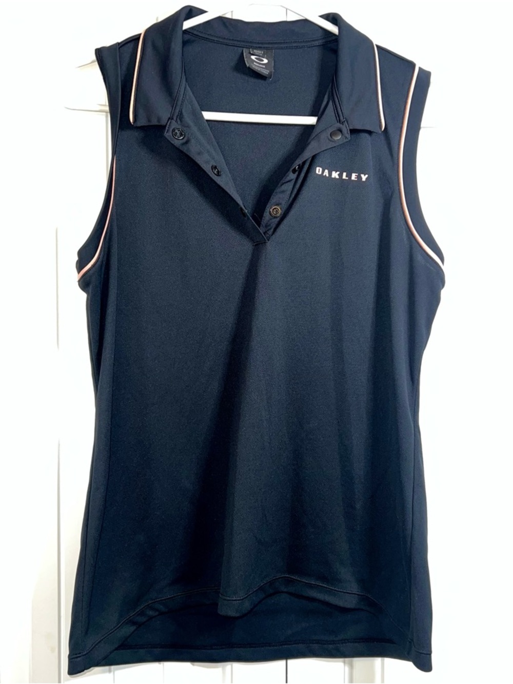 Oakley Women’s Small Golf Shirt Polo Black & Peach snaps Performance Retro Style